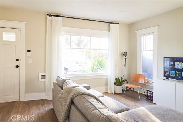 Foto del edificio - 3708 3rd Ave