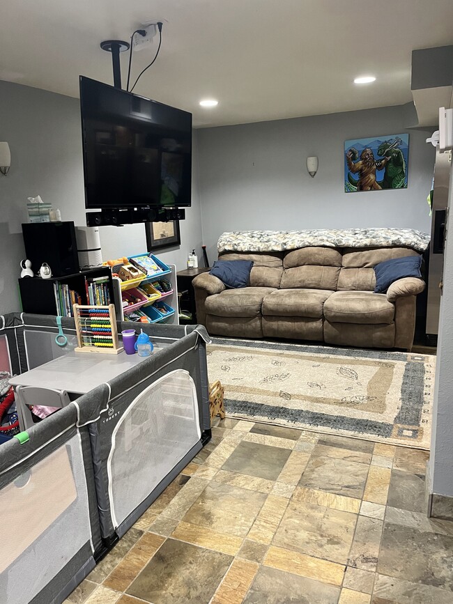 Basement living (will not be furnished) - 629 NW 76th St