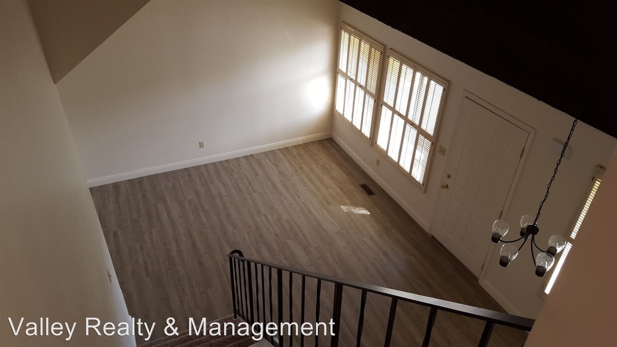 Building Photo - 54 Condor Cir