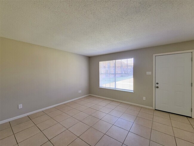 Foto del edificio - 3206 Lobit Dr