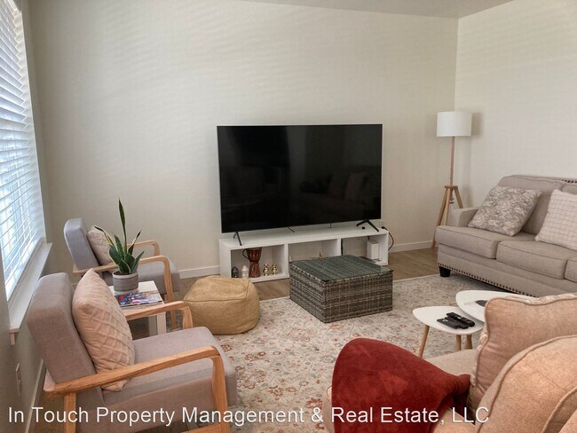 Foto del edificio - 4 br, 3 bath House - 739 Quemoy Street