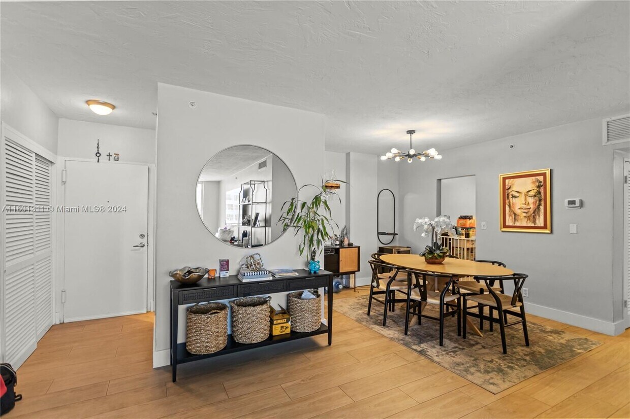 Foto principal - 3001 S Ocean Dr