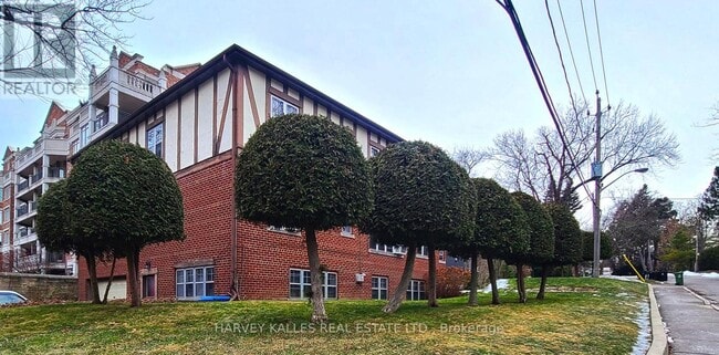 Building Photo - 65 Old Mill Rd