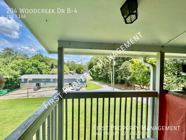 Building Photo - 204 Woodcreek Dr