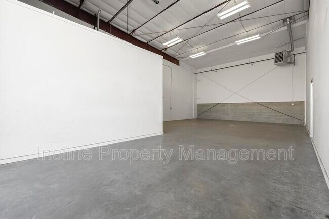 Foto del edificio - 1545 W 200 S
