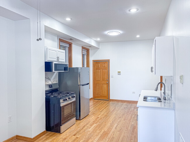 Foto del edificio - 1144 W 17th St