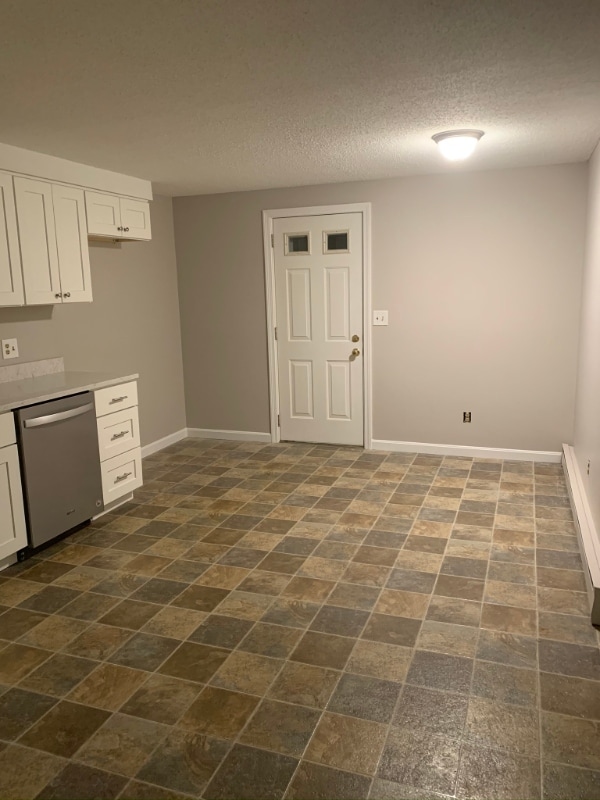 Building Photo - 56 Hall St