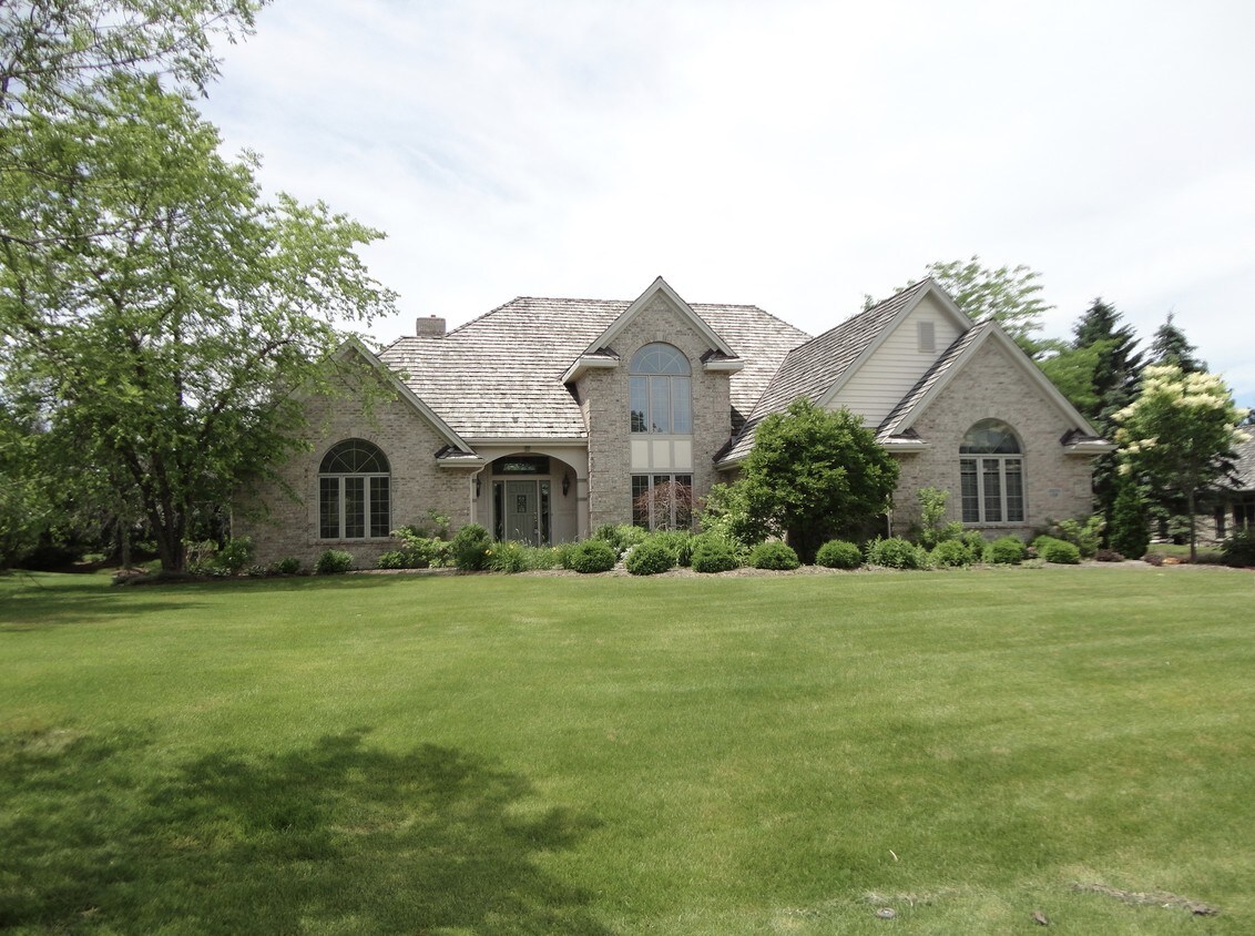 11327 N Rudella Rd, Mequon, WI 53092 House Rental in Mequon, WI