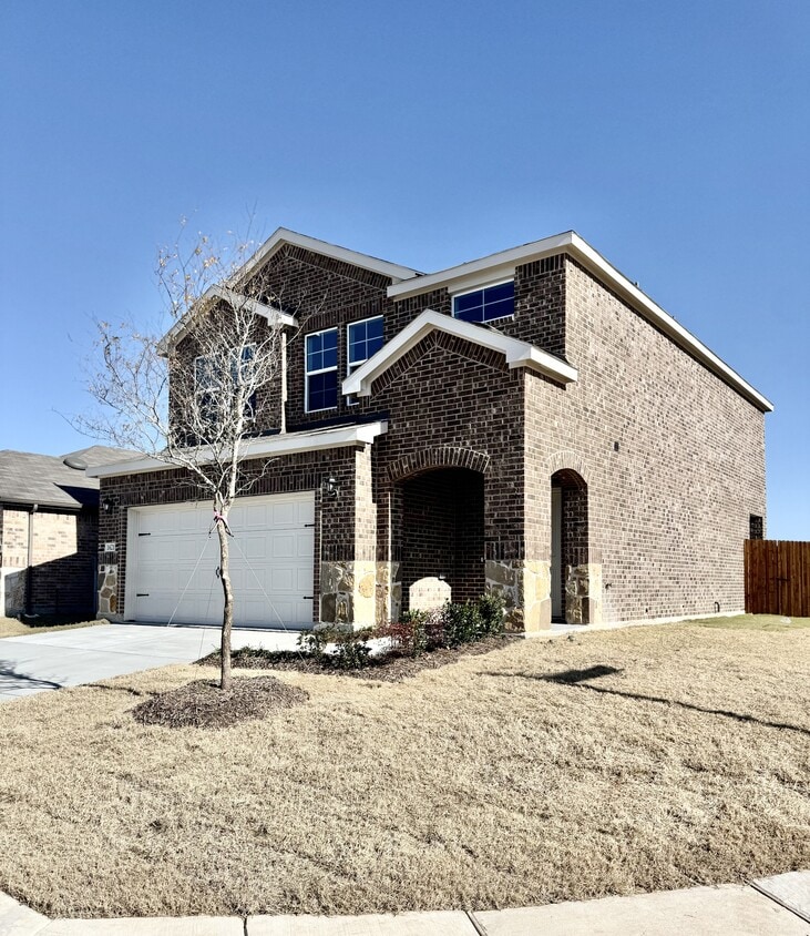 Building Photo - 1621 Fawn Crk Dr