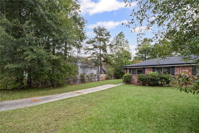 Building Photo - 3701 Hopkins Rd