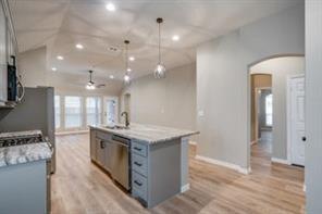 Foto del edificio - 6409 Branchwood Trail