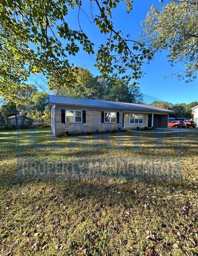 Building Photo - Ranch-style 3-bedroom home!