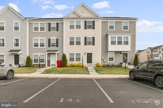 Building Photo - 14 Chillingham Ct