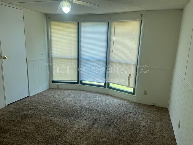 Foto del edificio - 164 Matts Ln