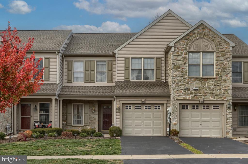 Primary Photo - 1959 Deer Run Dr