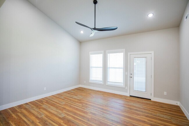 Foto del edificio - ***903 Seaborn Way***