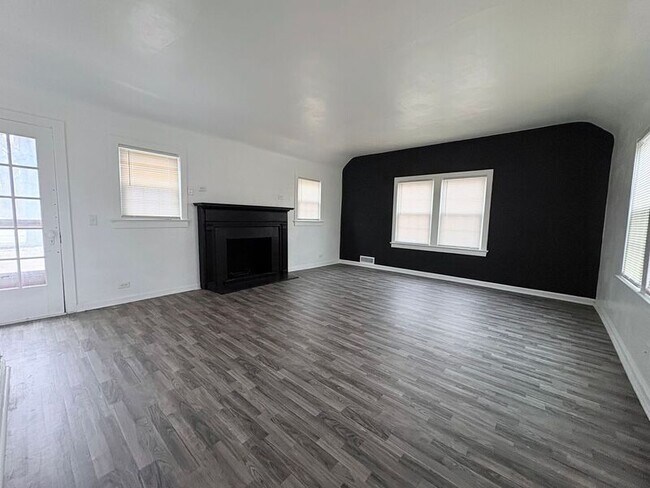 Foto del edificio - 9910 E 38 Terrace