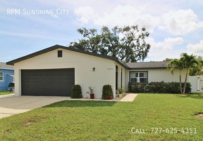 Photo - 10495 119th St House