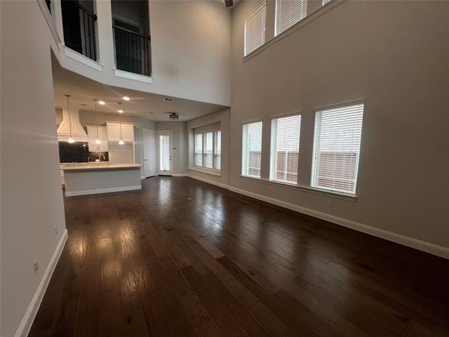 Building Photo - 3560 Sevilla Dr