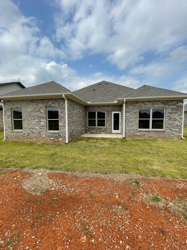 Building Photo - Home for Rent in Meridianville, AL!!! Available to View with 48 Hour Notice!!!