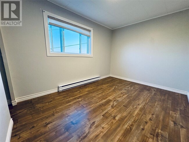 Building Photo - 8 Moores Hill