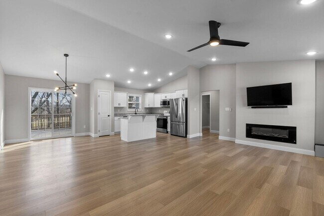 Building Photo - Beautiful, Updated Home In Jackson