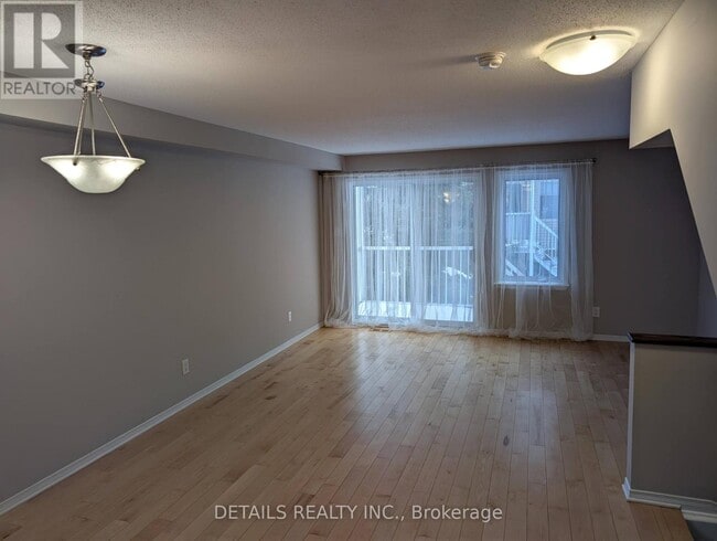 Building Photo - 149 Windswept Private