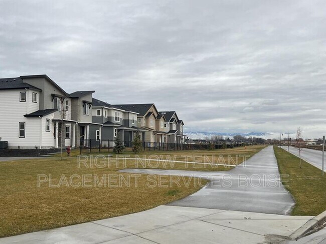 Building Photo - 12760 W Norterra Ln