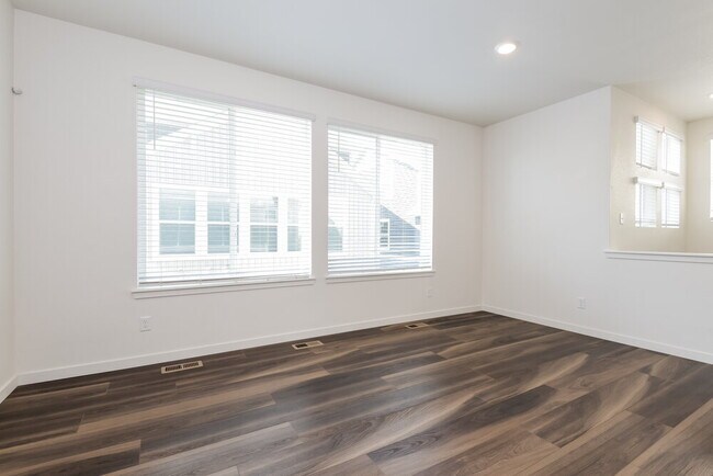 Foto del edificio - 18557 E 47th Pl