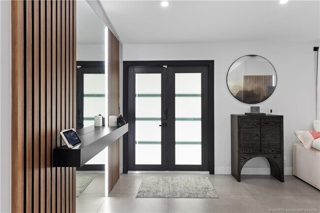 Foto del edificio - 5143 Deerhurst Crescent Cir