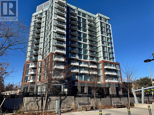 Building Photo - 2088 James St