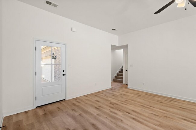 Foto del edificio - 6559 Beckett Ln