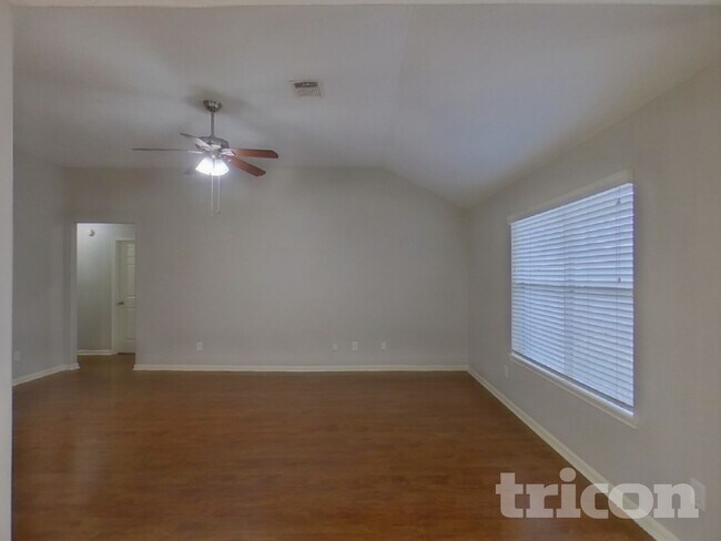 Foto del edificio - 14045 Buckskin Dr