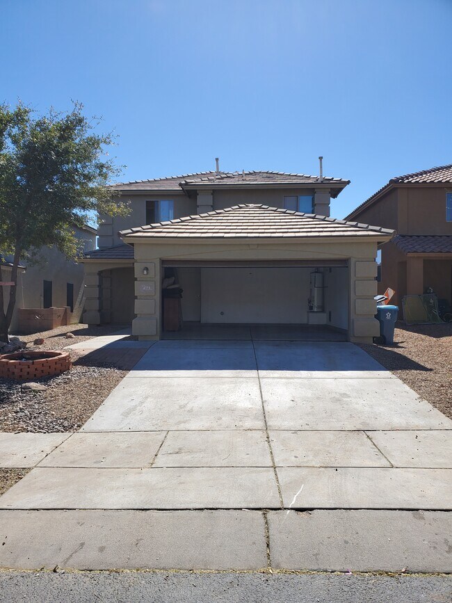 Building Photo - 673 W Desert Blossom Dr