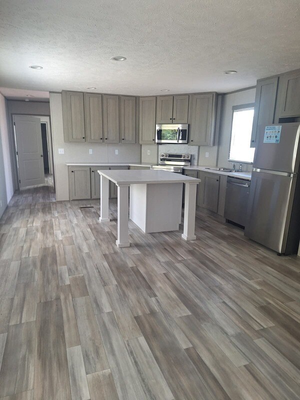 Foto del edificio - 4627 Blanche Rd