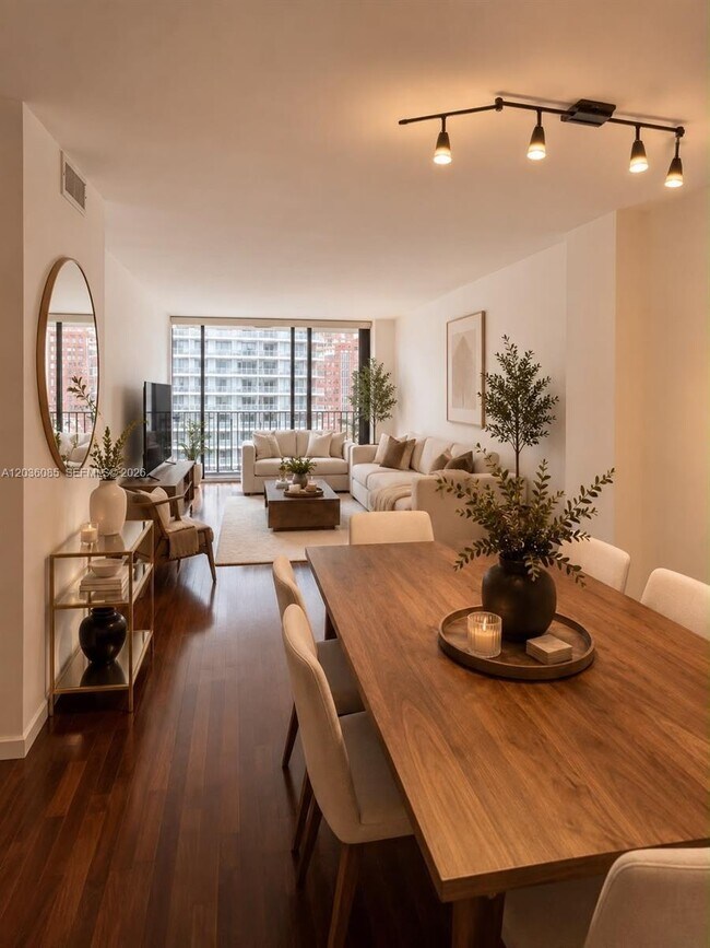Foto del edificio - 1450 Brickell Bay Dr