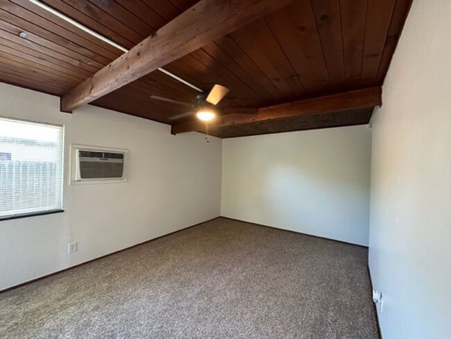 Foto del edificio - 4 bedroom home in North Woodland