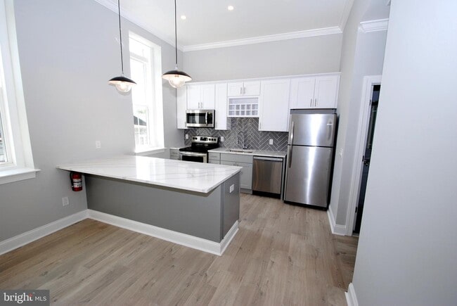 Building Photo - 23 W Union St