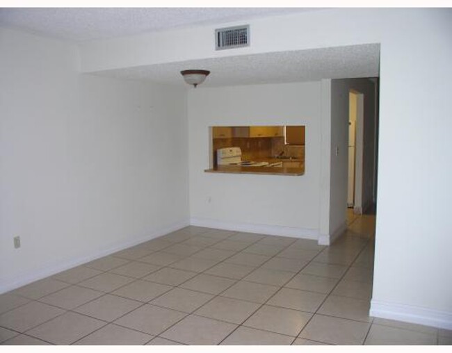 Building Photo - 2690 W 76th St