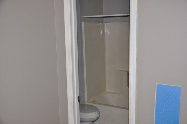 Building Photo - 114 Ridge View Ct