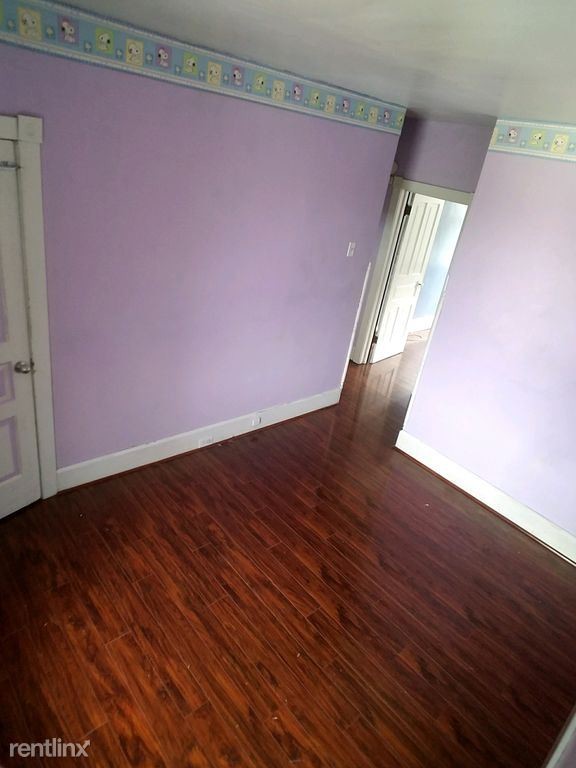 Foto del edificio - 4 br, 1 bath Townhome - 449 Arlington St