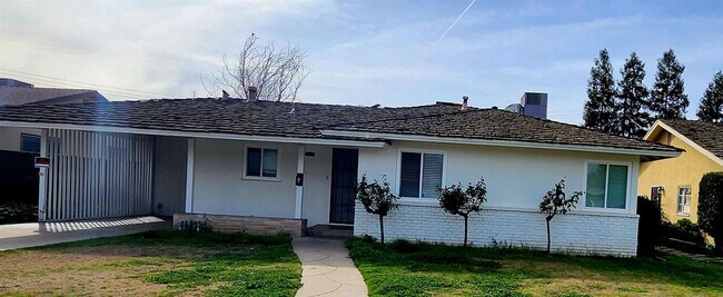 Building Photo - 3 br, 1 bath House - 2217 Mary St