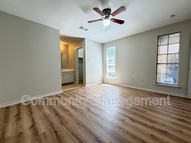 Building Photo - 3417 King Bradford Dr