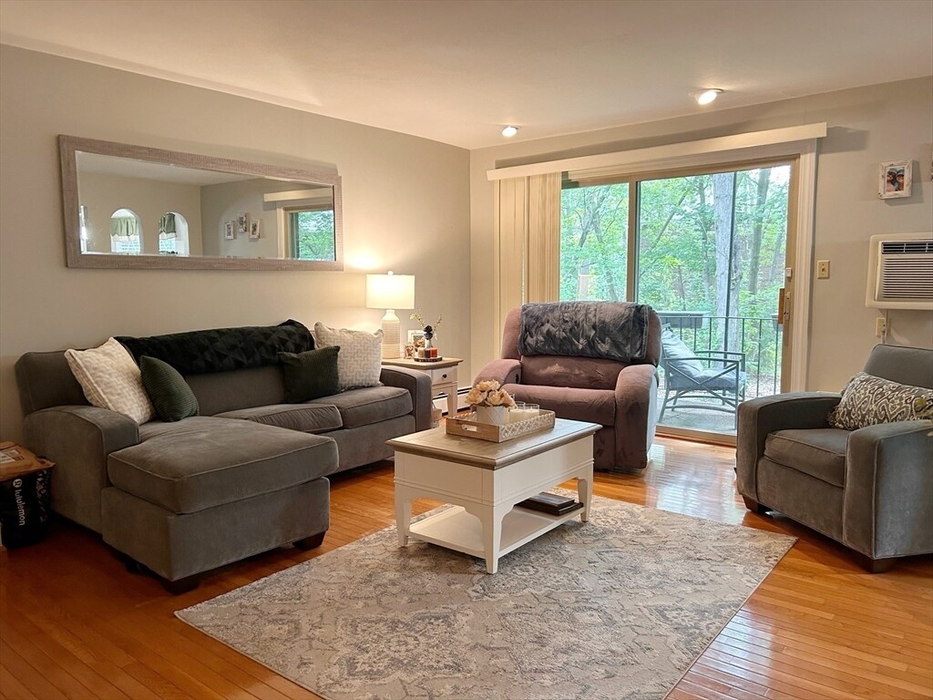 42 Fernview Ave Unit 4, North Andover, MA 01845 Condo for Rent in