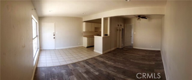 Building Photo - 1019 S Tamarack Dr