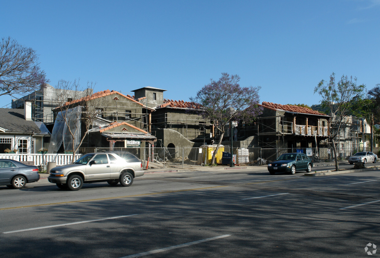 Foto del edificio - El Carrillo Apartments