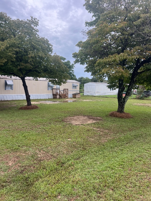 Building Photo - 1805 Gilbert Dr