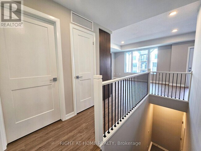 Building Photo - 708 Woolwich St