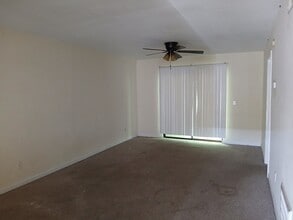 Building Photo - 704 Windsong Cir