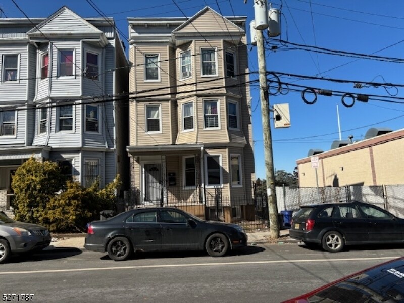 159 S 11th St, Newark, NJ 07107 Room for Rent in Newark, NJ